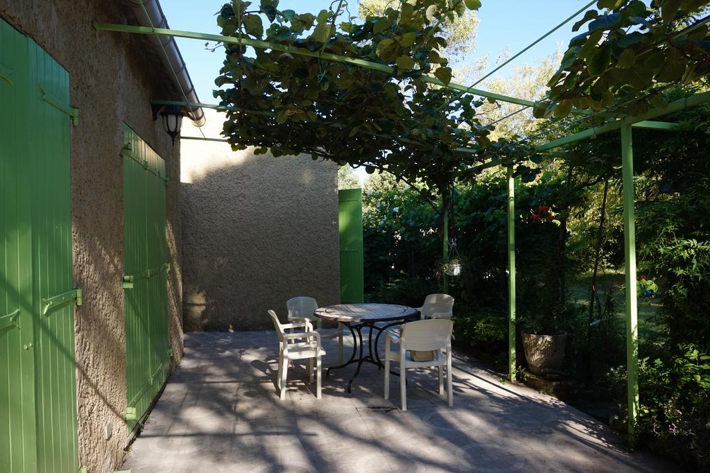Villa La Marpierre Mondragon Exterior photo