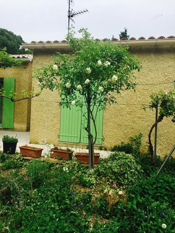 Villa La Marpierre Mondragon Exterior photo
